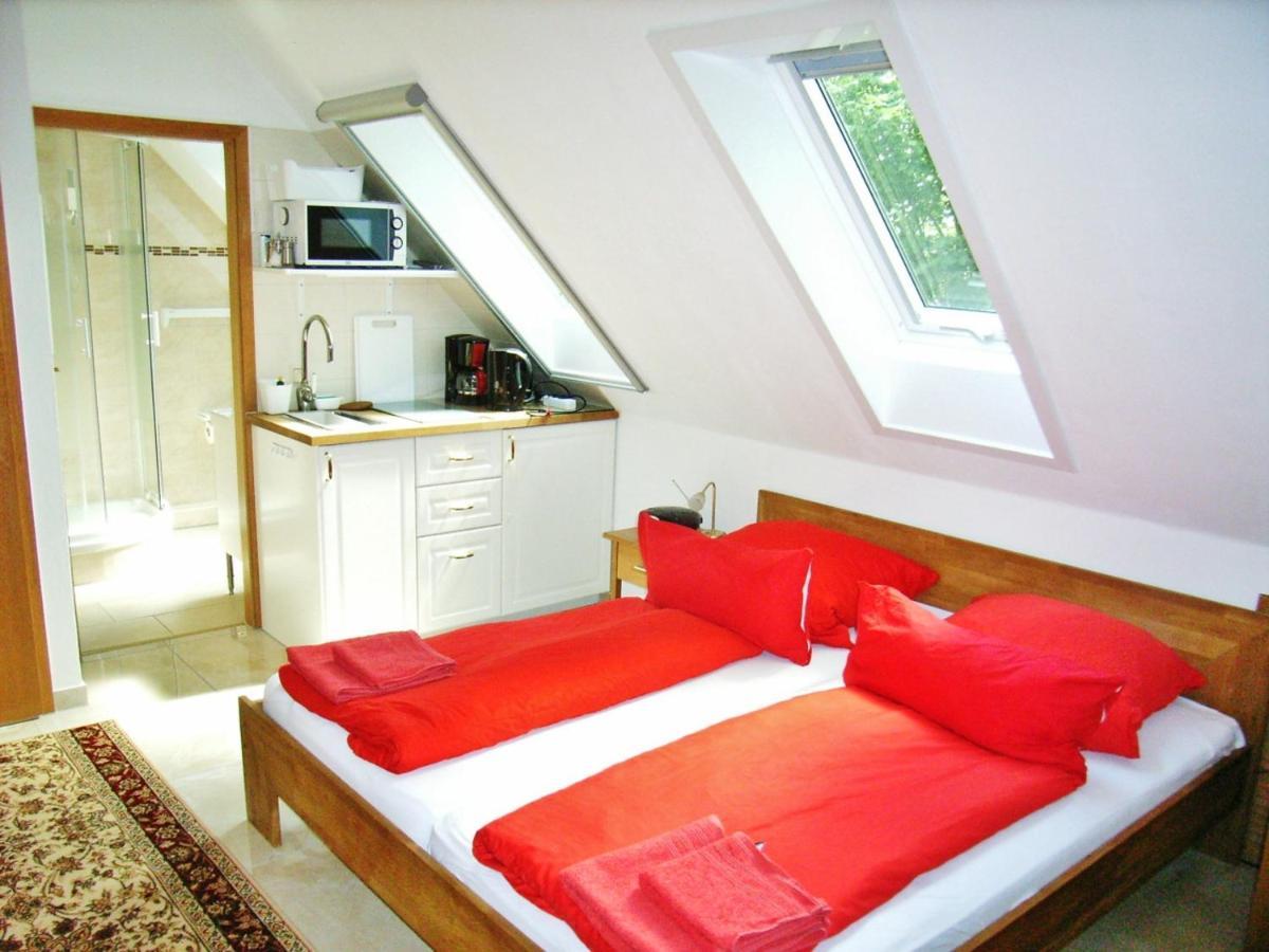 Ostsee Hotel-Pension An Der Lindenallee Bad Doberan Bagian luar foto