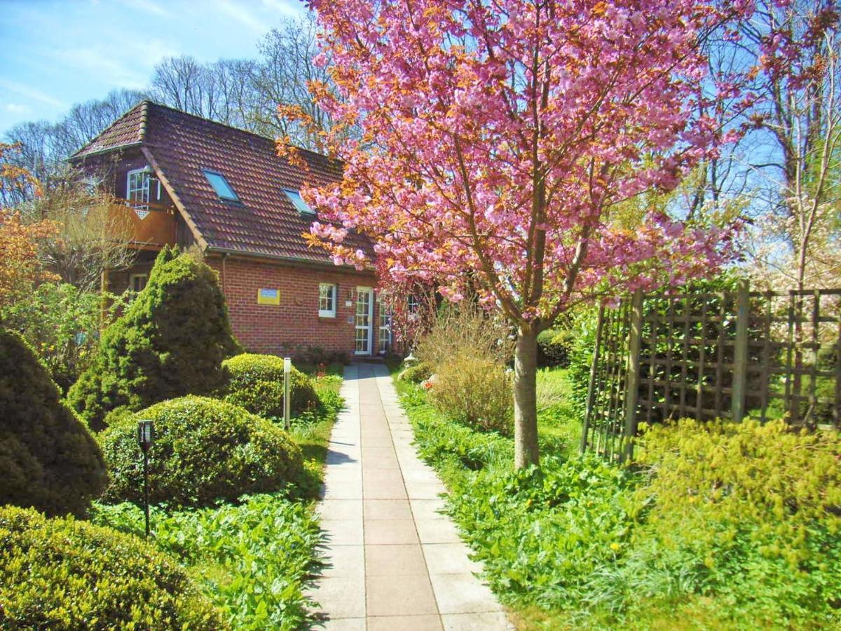 Ostsee Hotel-Pension An Der Lindenallee Bad Doberan Bagian luar foto