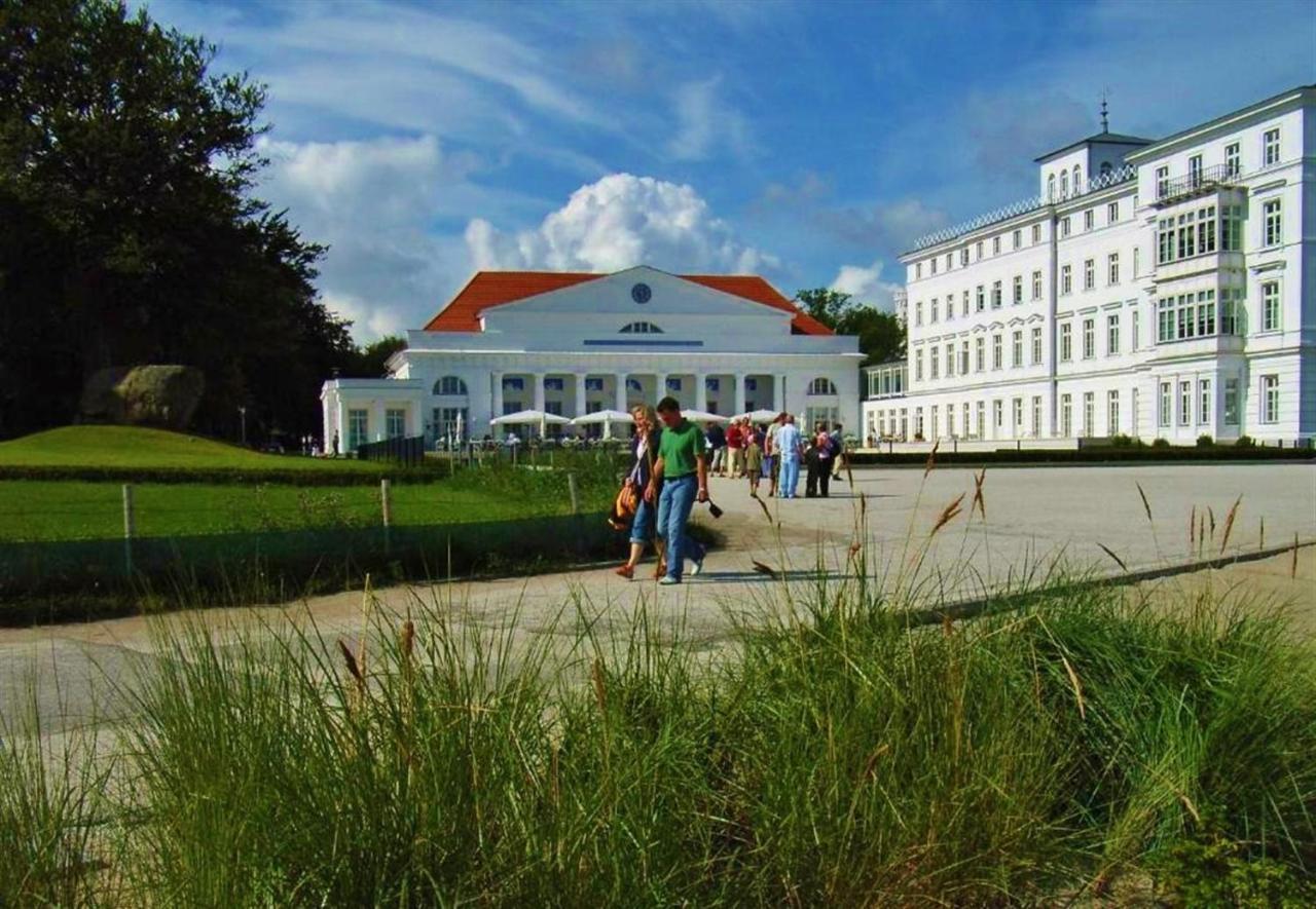 Ostsee Hotel-Pension An Der Lindenallee Bad Doberan Bagian luar foto